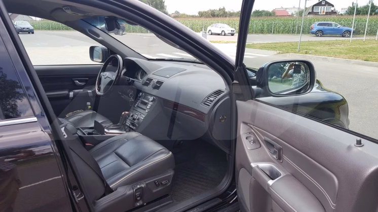 Volvo XC90 (17)