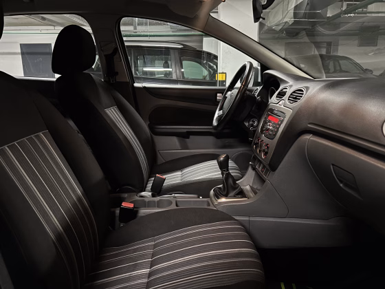 Ford Focus (12)