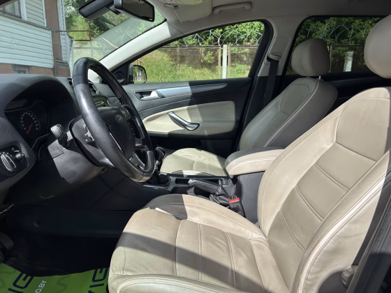 Ford Mondeo (9)