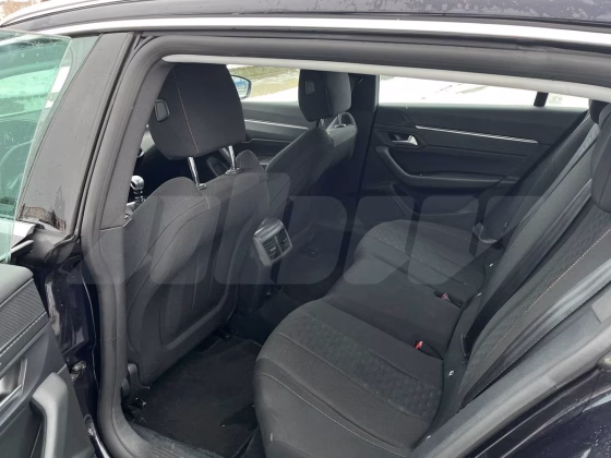 Peugeot 508 (9)