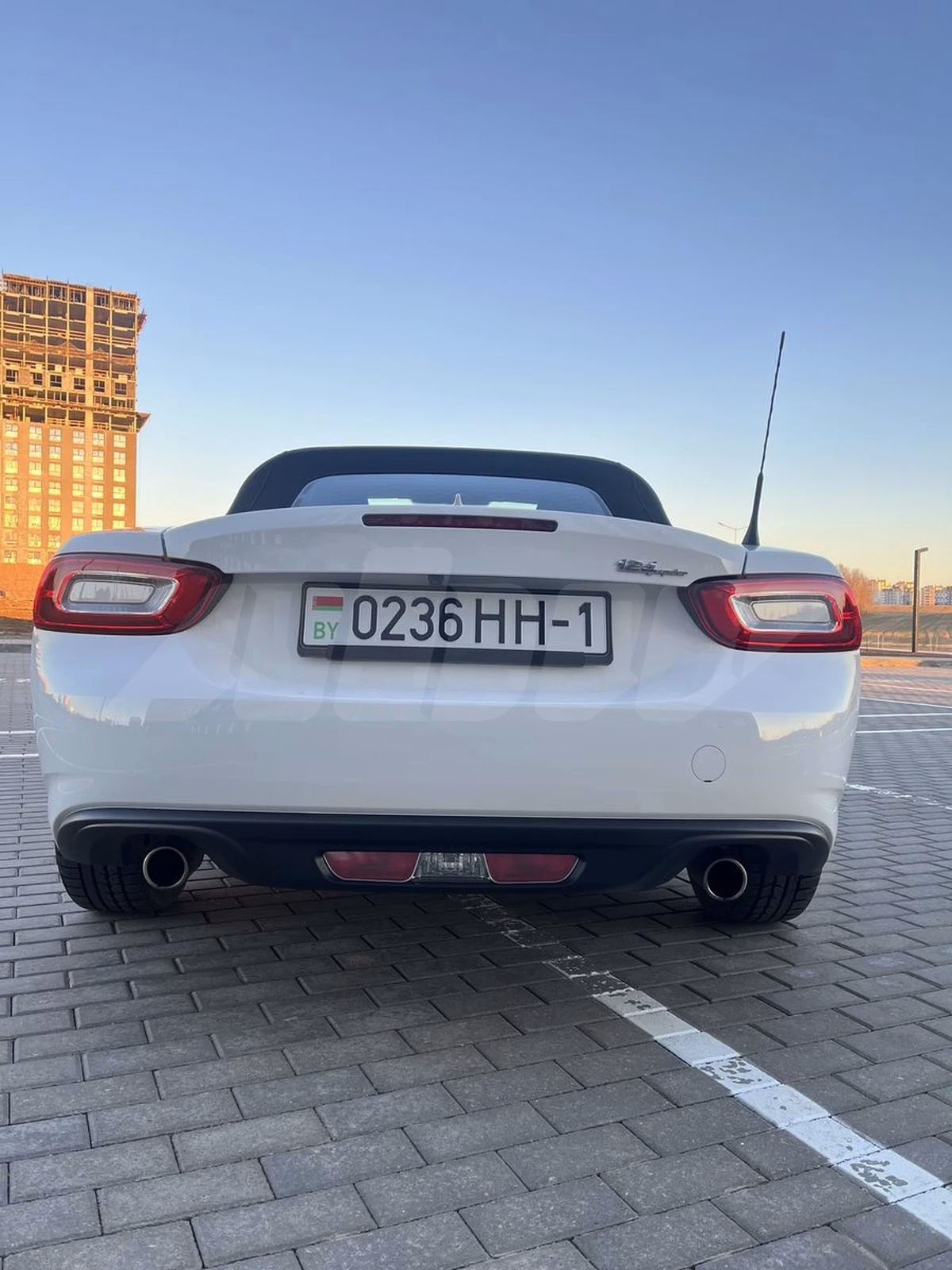 Fiat 124 Spider
