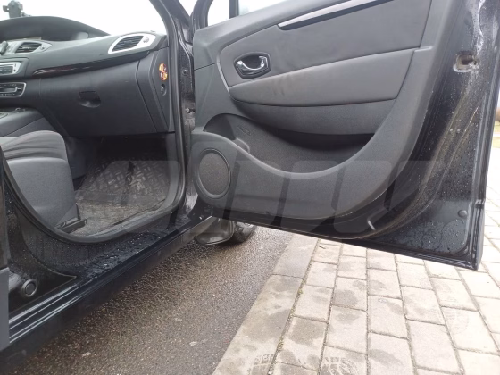 Renault Scenic (5)