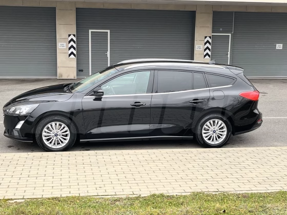 Ford Focus (3)