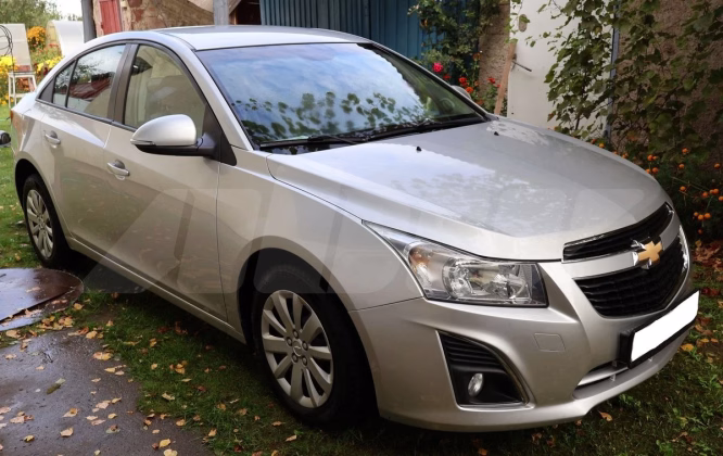 Chevrolet Cruze (2)