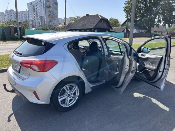 Ford Focus (17)