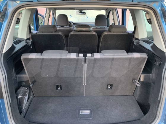 Volkswagen Touran (7)