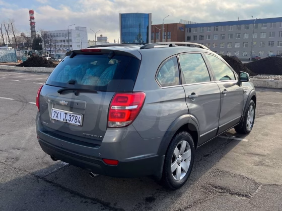 Chevrolet Captiva (4)