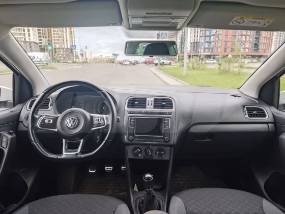 Volkswagen Polo (8)