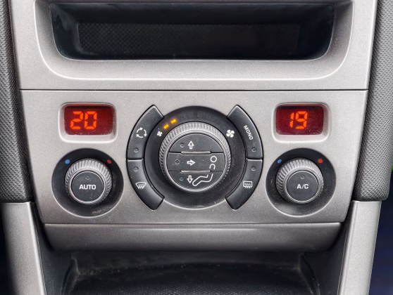Peugeot 308 (17)