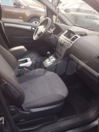 Opel Zafira (4)