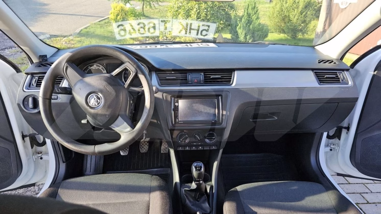 Skoda Rapid (4)