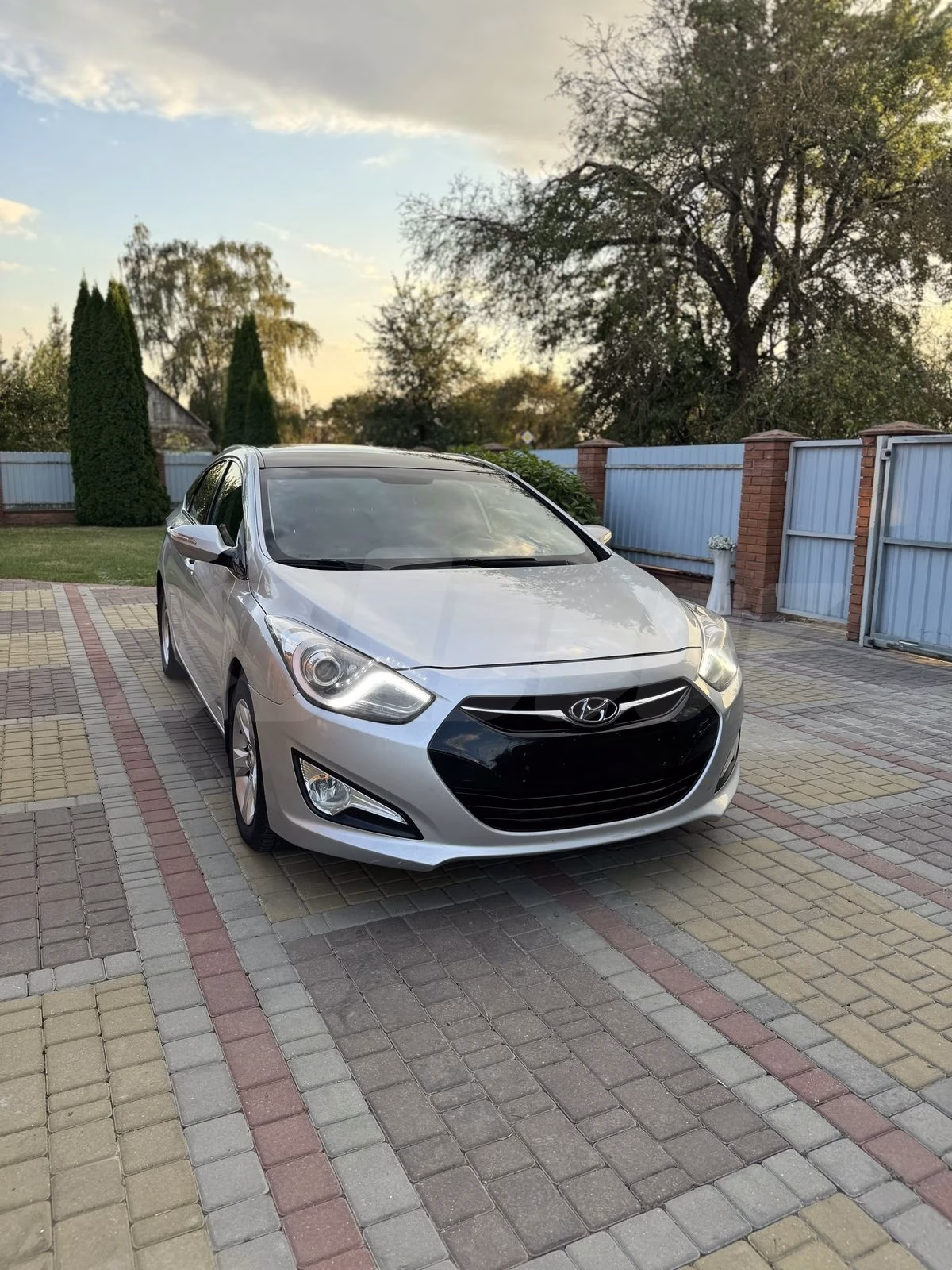 Hyundai I40