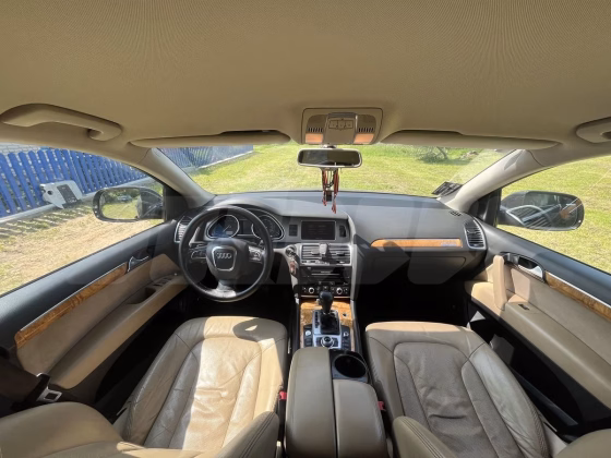 Audi Q7 (38)