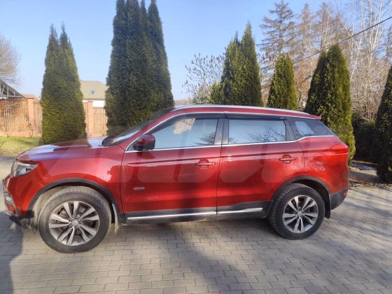 Geely Atlas