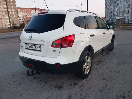 Nissan Qashqai+2 (1)