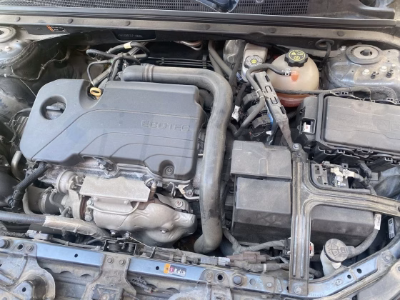 Chevrolet Malibu (5)