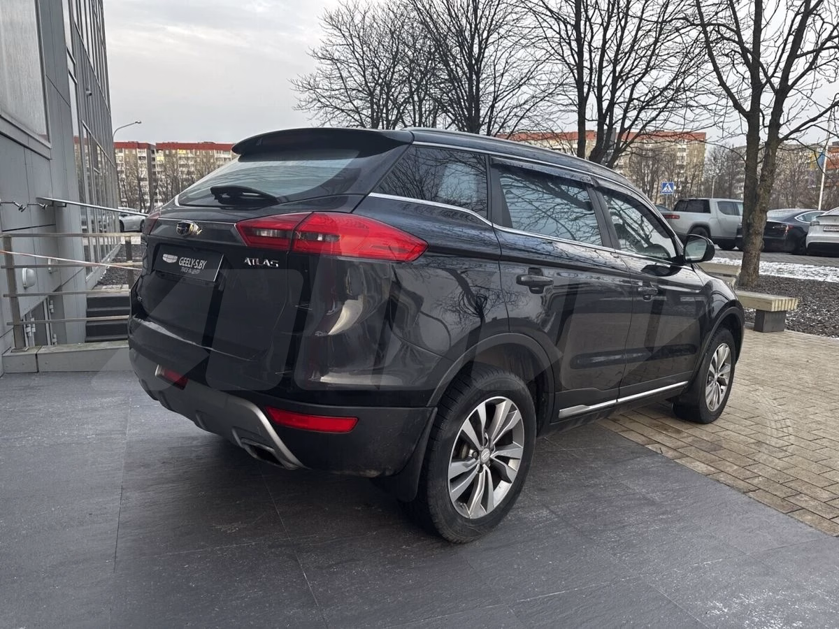 Geely Atlas
