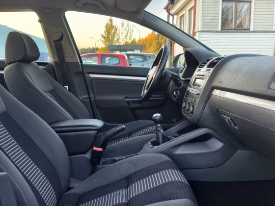 Volkswagen Golf (12)