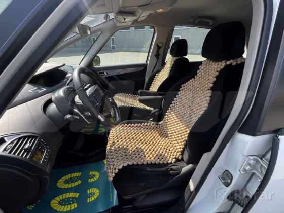 Citroën C4 Picasso (11)