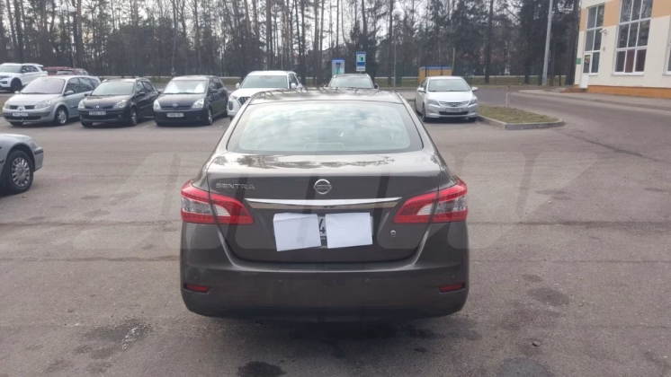 Nissan Sentra (4)