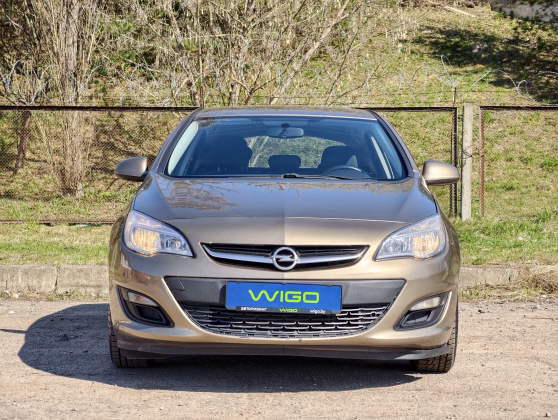 Opel Astra (2)
