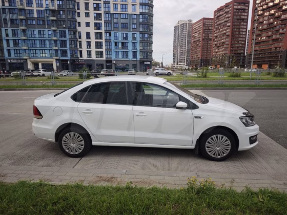 Volkswagen Polo (3)