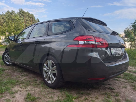 Peugeot 308 (2)