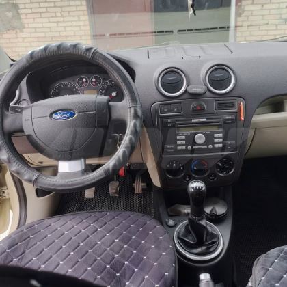 Ford Fusion (4)