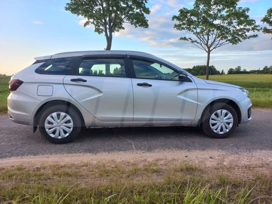 Lada Vesta (7)
