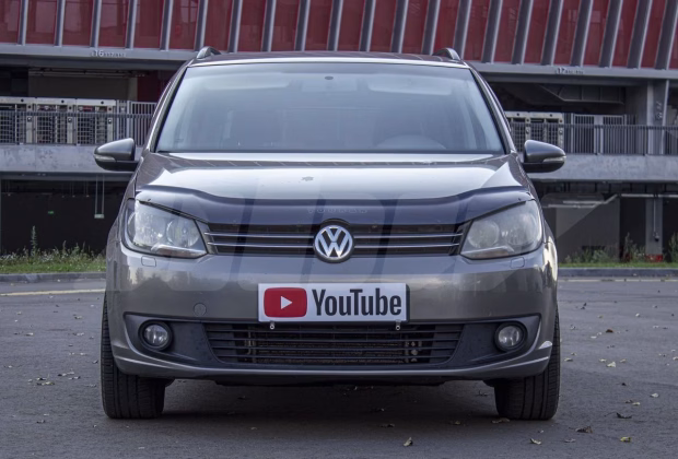 Volkswagen Touran (8)