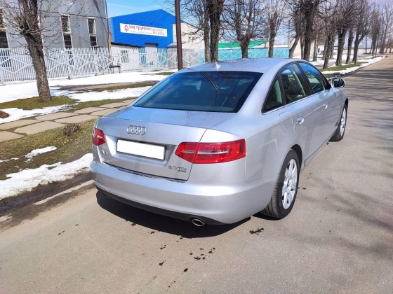 Audi A6 (2)