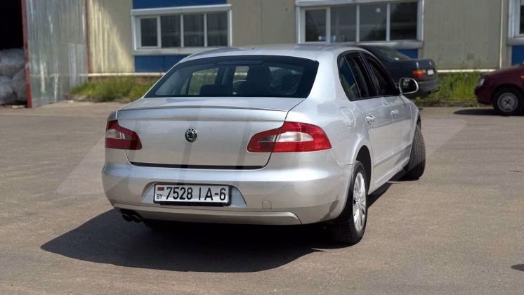 Skoda Superb (18)