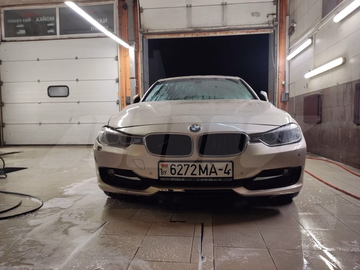 BMW 320