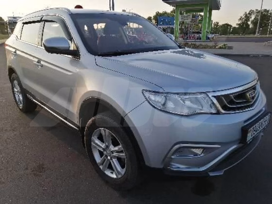 Geely Atlas (4)
