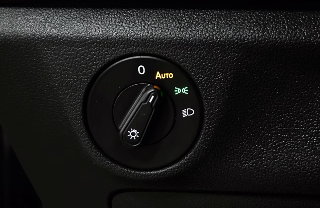 Volkswagen Jetta (18)