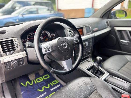 Opel Vectra (8)