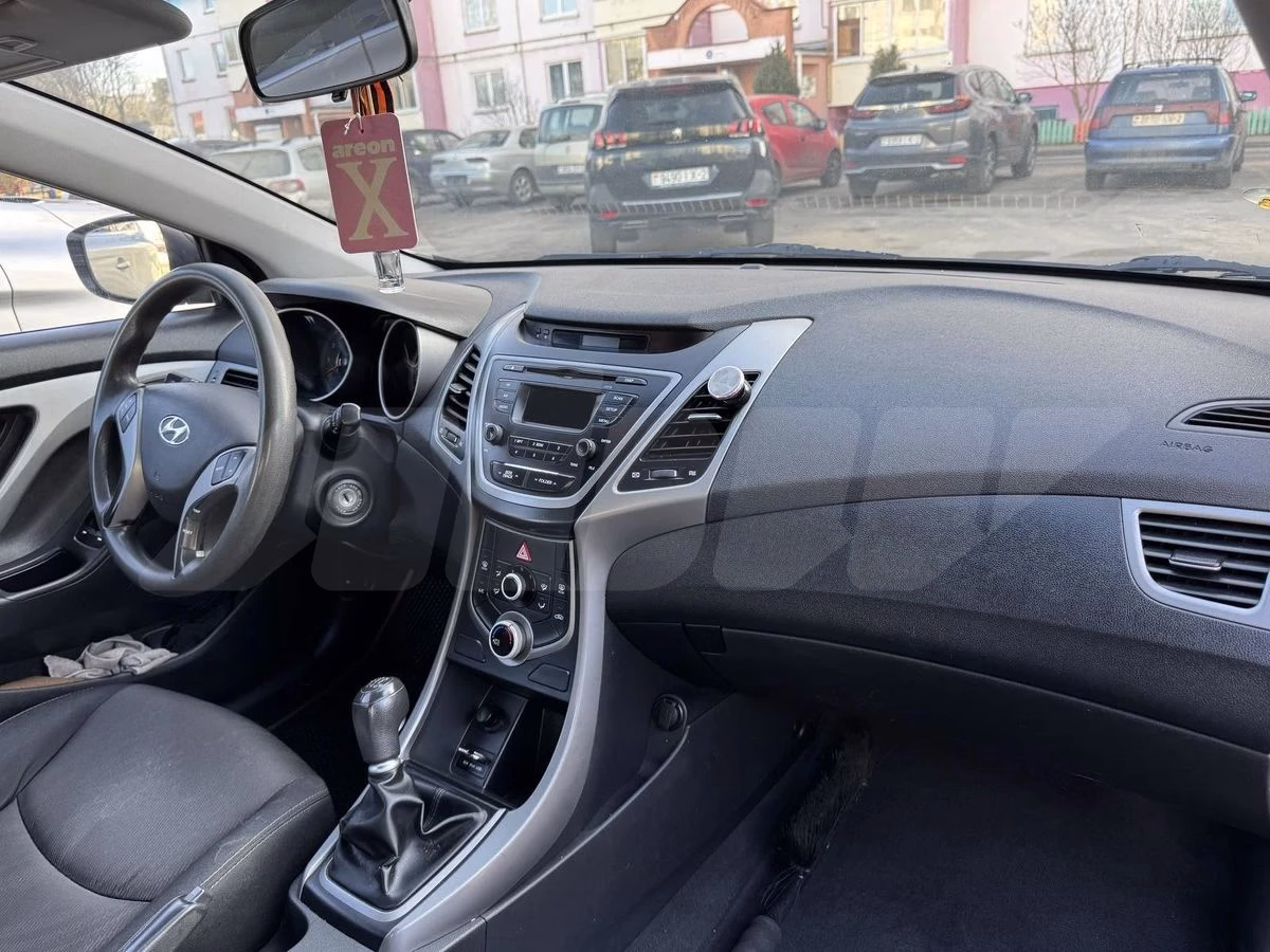 Hyundai Elantra