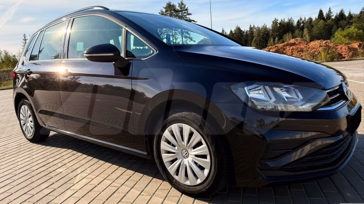 Volkswagen Golf Sportsvan (6)