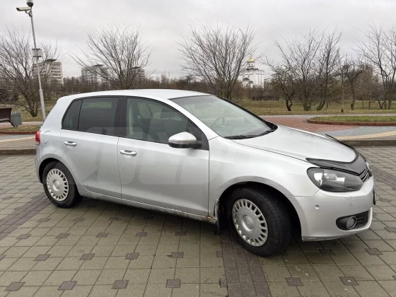 Volkswagen Golf (2)