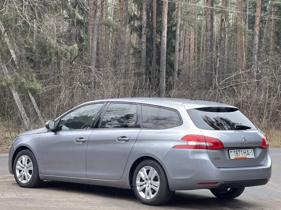 Peugeot 308 (2)