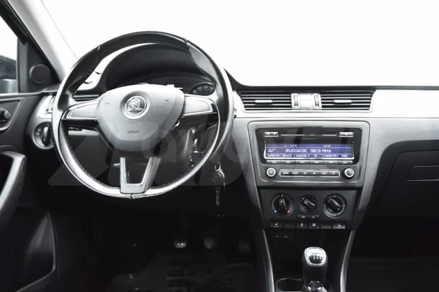 Skoda Rapid (4)