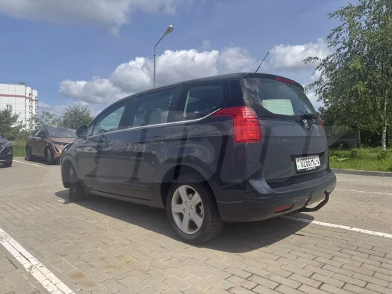 Peugeot 5008 (5)