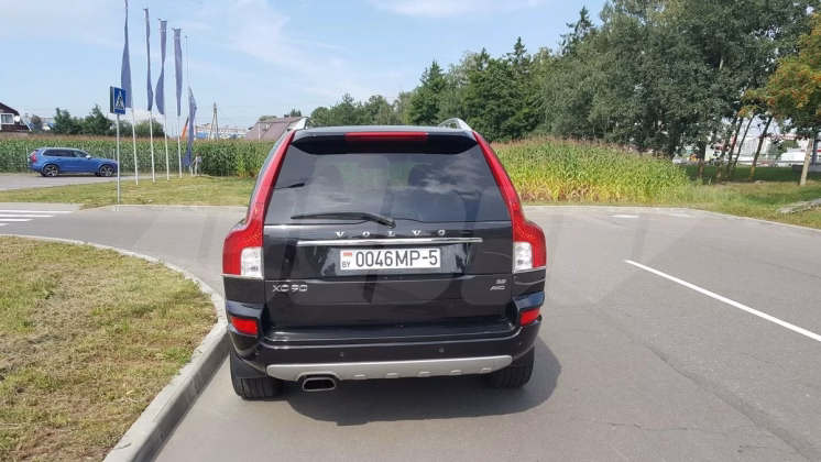 Volvo XC90 (9)