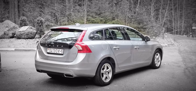 Volvo V60 (2)