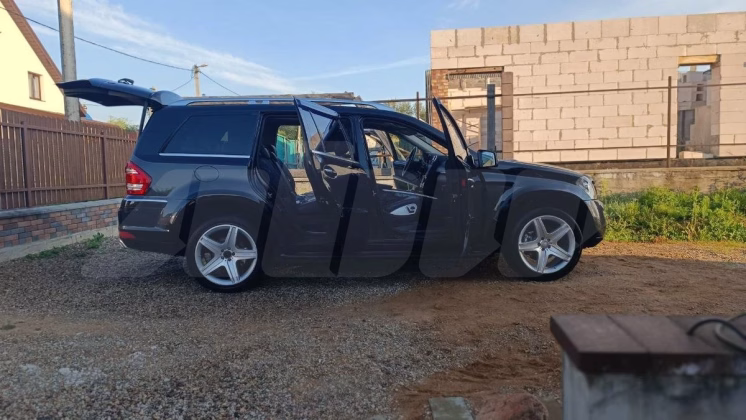 Mercedes-Benz GL 55 AMG (6)