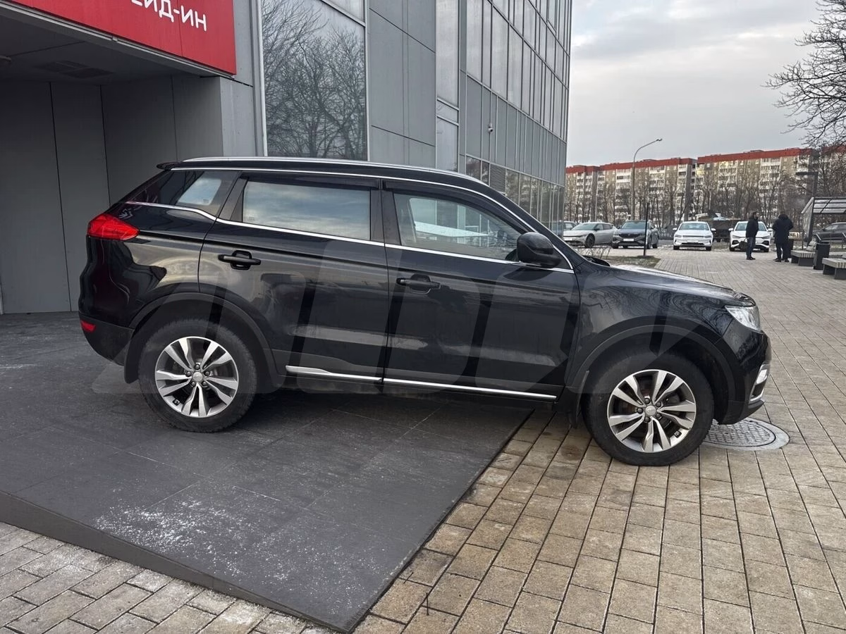 Geely Atlas