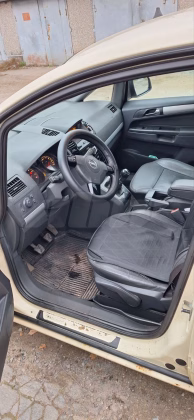 Opel Zafira (6)