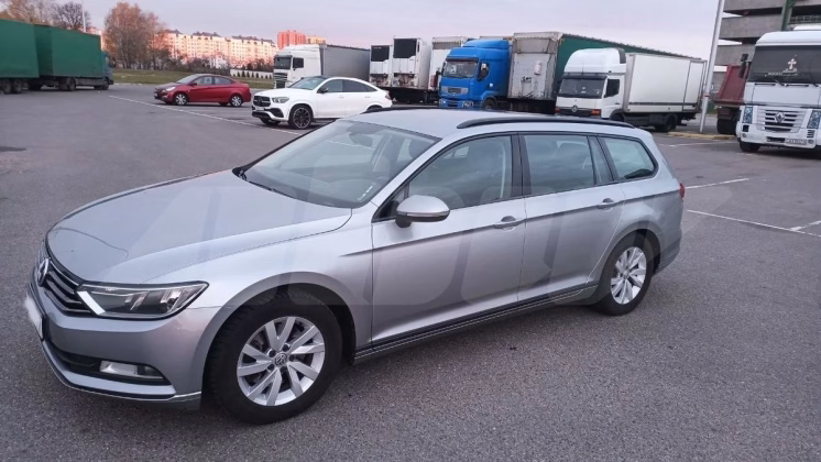 Volkswagen Passat (3)