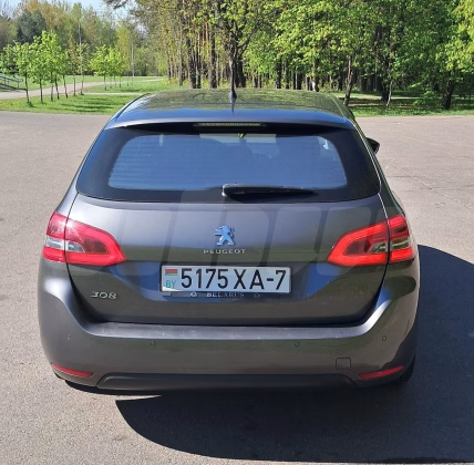 Peugeot 308 (2)