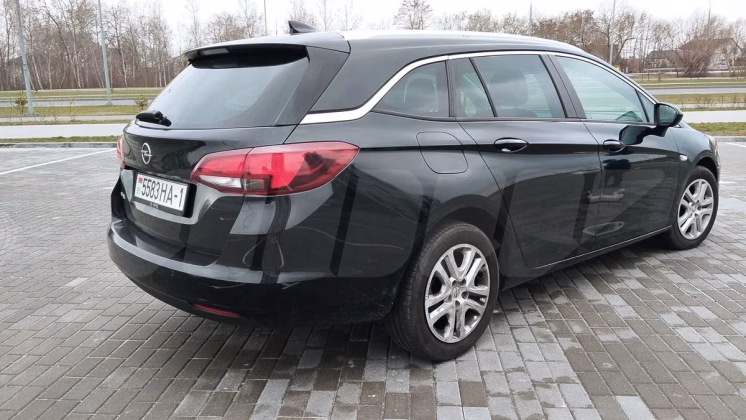 Opel Astra (3)